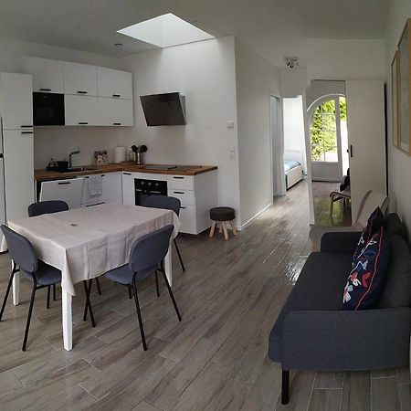 Charmant Et Lumineux Logement, Au Coeur De カブール エクステリア 写真